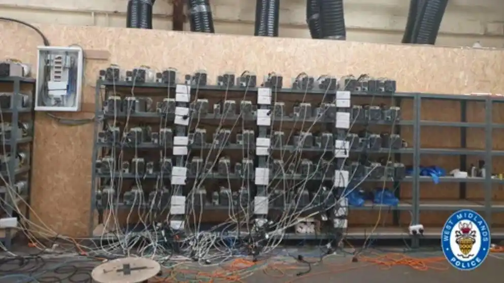 Yorkshire Mining HUB's eco-friendly Kaspa mining farm in action